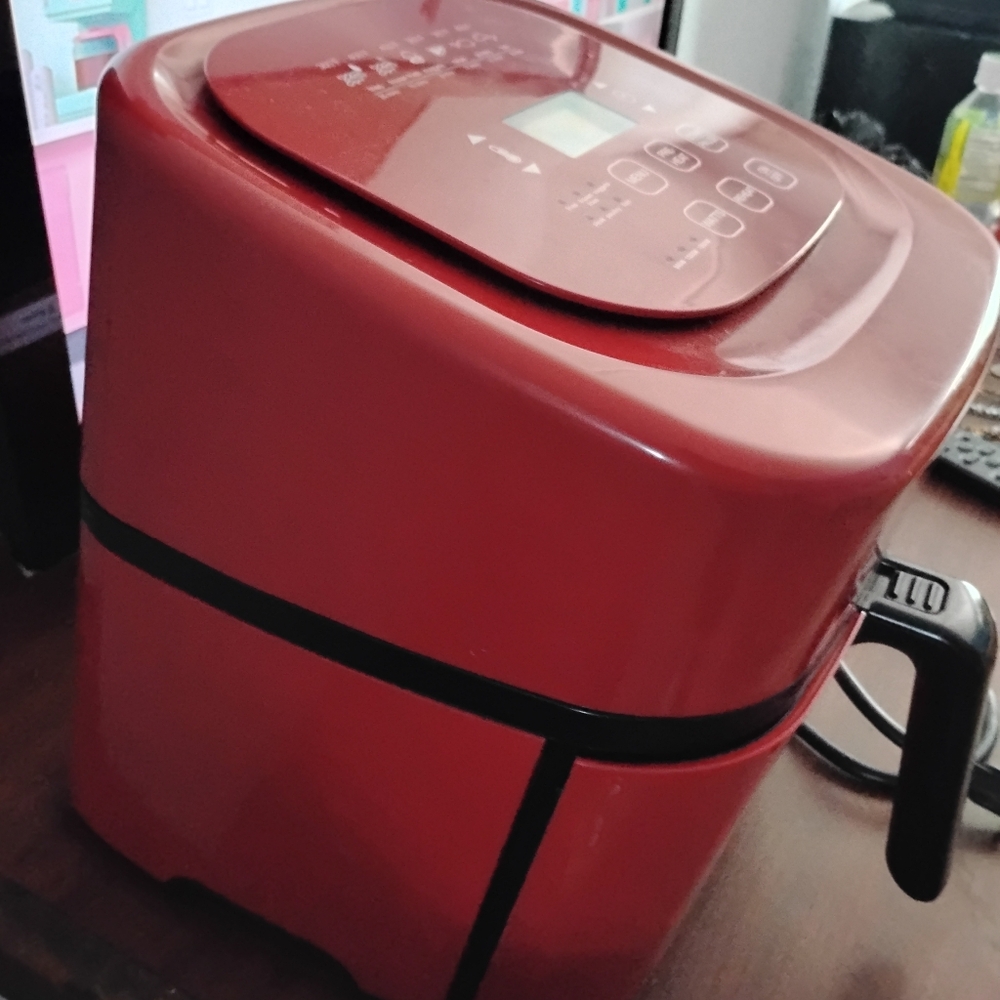 Red NuWave air fryer